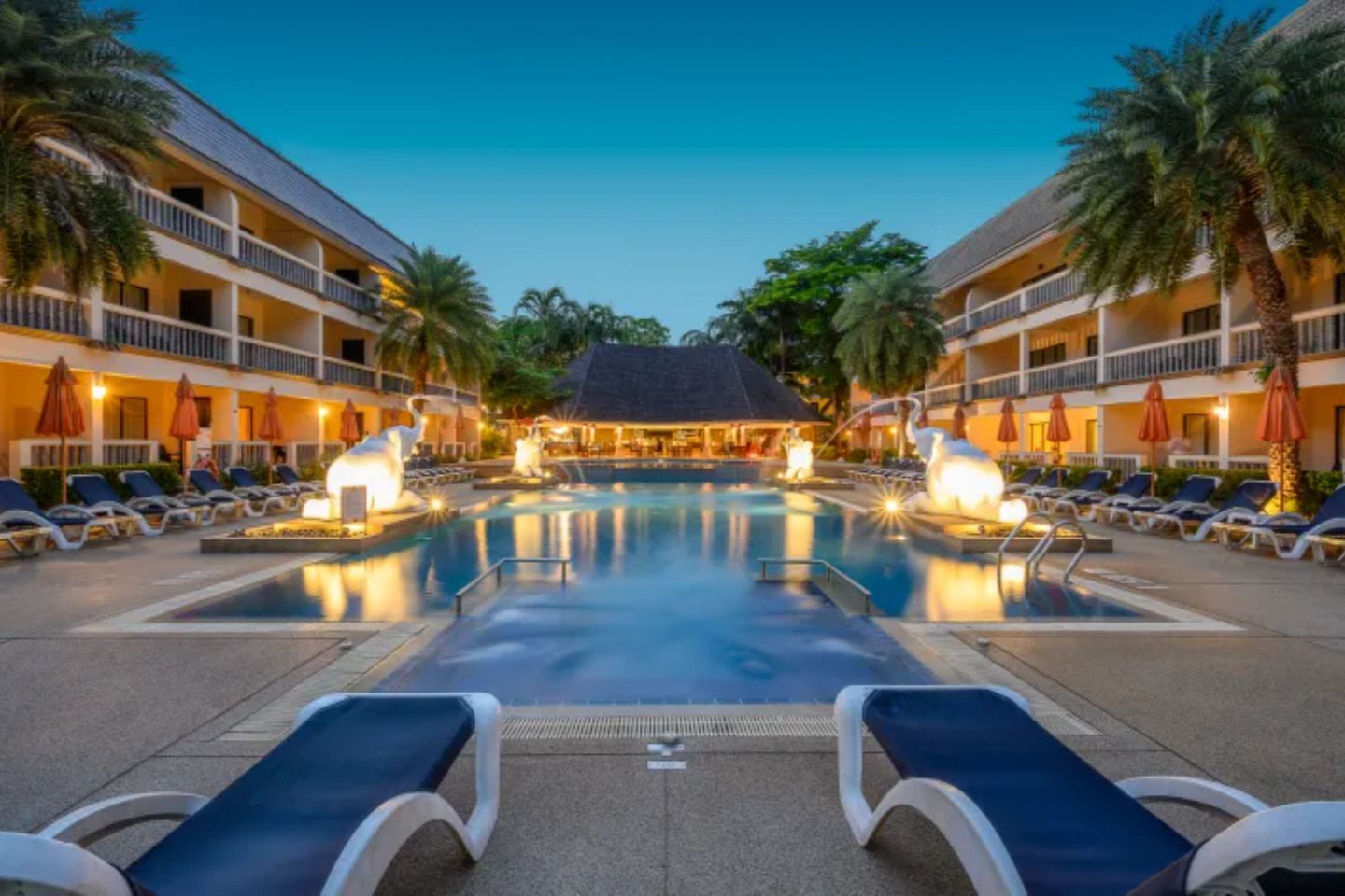ckt-waves-pool-03.jpg (1)